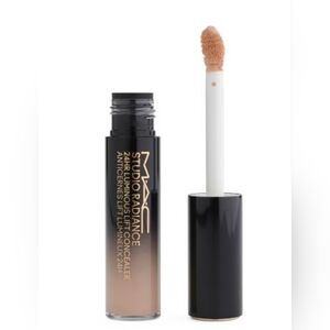 MACradiance 24hr luminous lift concealer NC10